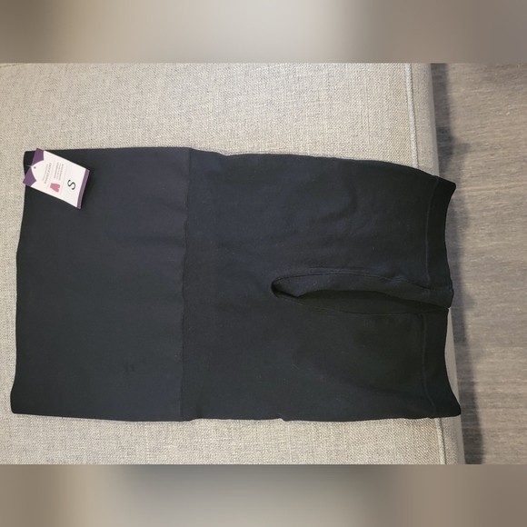 High Waisted Shaper Short. Size small. NWT. - Picture 5 of 5